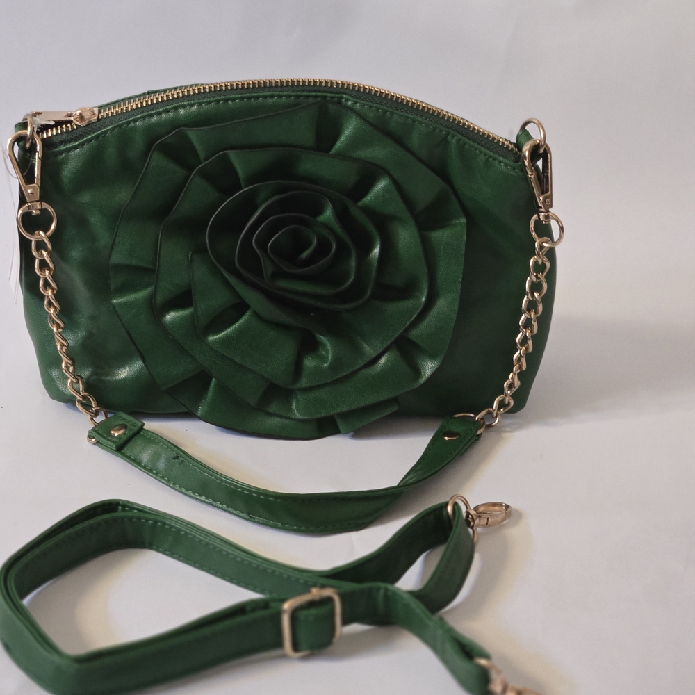 Elegant Green Rose Applique Crossbody Bag with Gold Chain